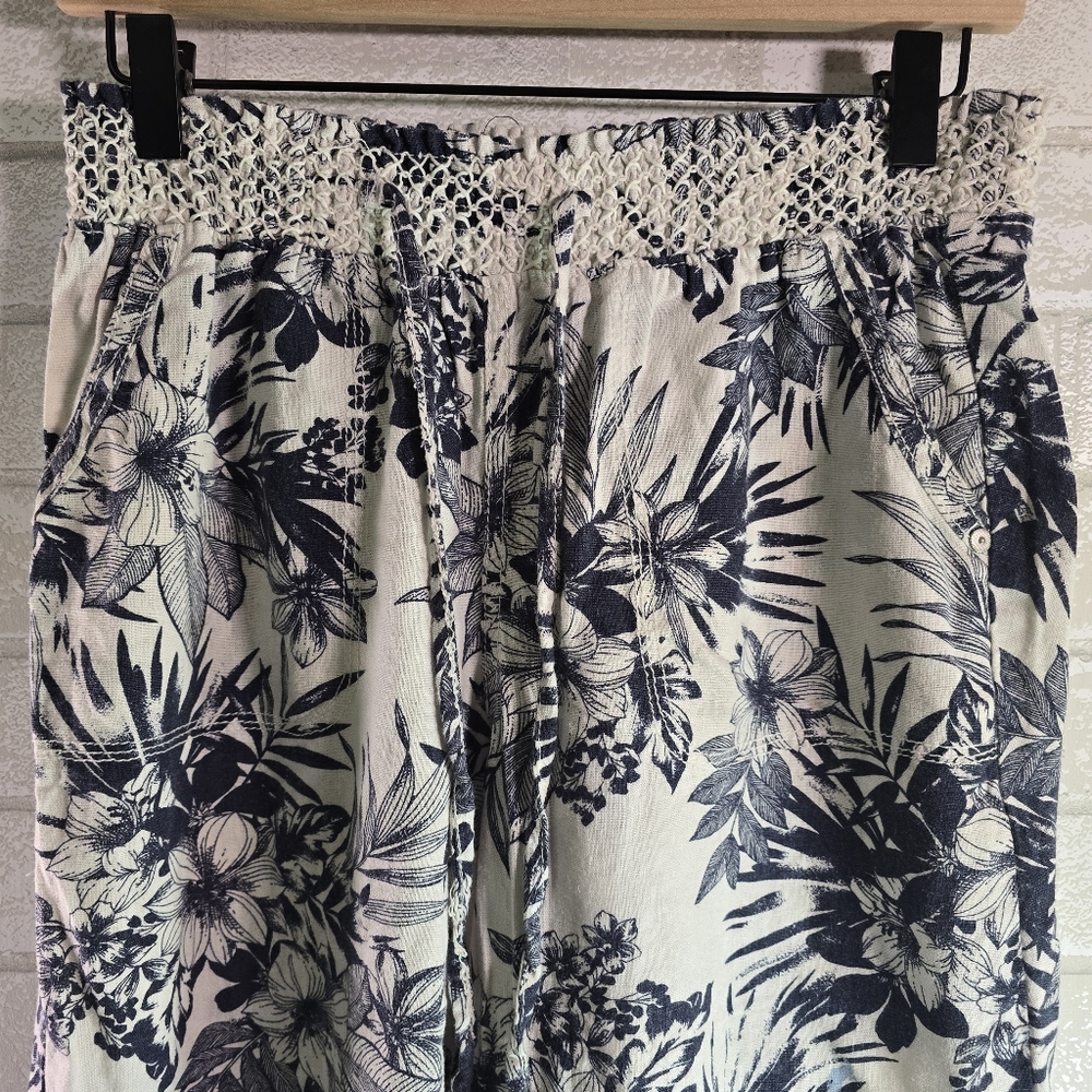 Linen Capri Short Pants White Blue Tropical Print Stretch Waist by Beau Dawson M - Picture 2 of 7